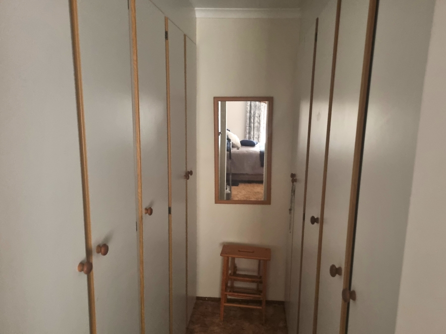 4 Bedroom Property for Sale in Geelhoutpark North West